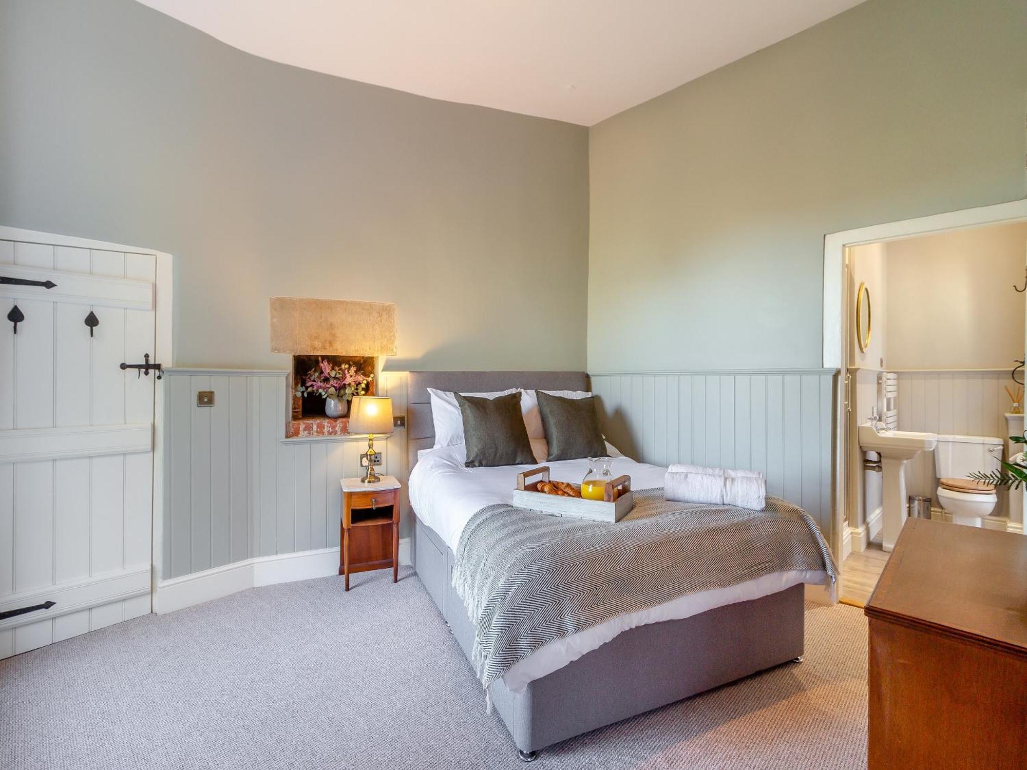 The Lodge Wonastow Extérieur photo