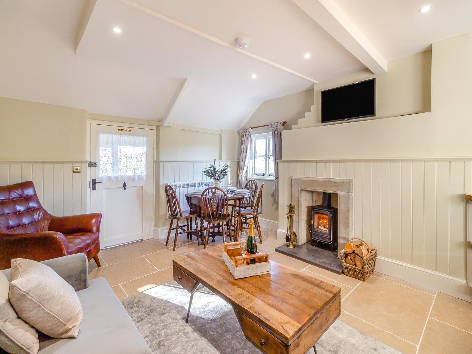 The Lodge Wonastow Extérieur photo